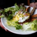 Oeuf Bénédicte et son petit pain aux lentilles[...]