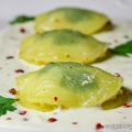 Pommes de terre en ravioles, crème au Taleggio