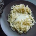 Pâtes à la sauce au camembert