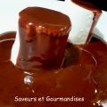 Petits-Suisses, sauce chocolat.