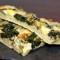 Pizza blanche au gorgonzola, épinards et noix