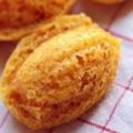 Madeleines au chèvre et tomates