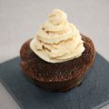 Cupcakes au chocolat & glaçage caramel
