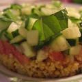 Salade de couscous aux concombres et tomates à[...]