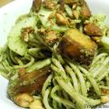 Nouilles soba au tofu, pesto de coriandre et[...]