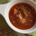 Soupe au chou et aux tomates