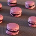 Le macaron à la myrtille {meringue française}
