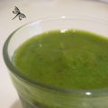 Smoothie pêche, pomme, épinards, fanes de[...]