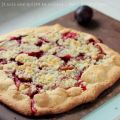 Tarte rustique aux prunes et son crumble