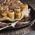 Tarte tatin à la banane et chocolat en poudre