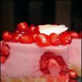 Panacotta grenade, rose et framboise sur un[...]