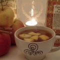 Cidre chaud aux épices et aux pommes