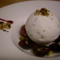 Nougat glacé aux cerises amarena...comme en été!