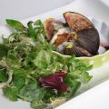 Figue rôtie au chèvre cendré & balsamique,[...]
