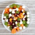 Salade, melon, nectarines et raisins blanc[...]