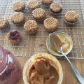 Biscuits au beurre d'arachide et à la confiture