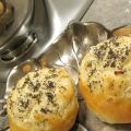 Pains aux oignons et pavot