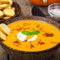 Soupe de courgettes au curry facile