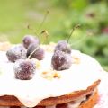 Gâteau russe aux griottes au sirop, noix et[...]