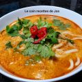 SOUPE POULET ET NOUILLE À LA THAÏLANDAISE