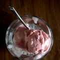 Yogourt glacé aux fraises rôties