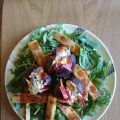 Salade aux figues, jambon cru et fourme[...]
