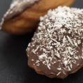 Madeleines à la noix de coco et au chocolat,[...]