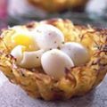 Nids de pommes de terre aux oeufs de caille