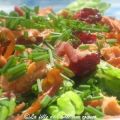 Salade de saumon, tomates séchées au soleil et[...]