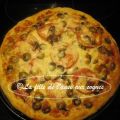 PIZZA AU JAMBON ET CHORIZO