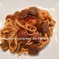 Spaghetti à la saucisse et aux légumes dans une[...]