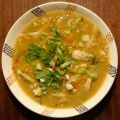Soupe de lentilles corail et poulet à l'indienne