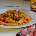 Pâtes aux tomates, chorizo, courgette, avec les[...]