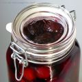Pruneaux au vin rouge de Tante Hilda