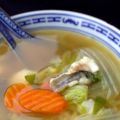 Bouillon clair aux légumes et au poisson[...]