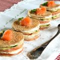 Mini gâteaux de crêpes de sarrasin au saumon[...]