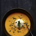Burratina et soupe de butternut à la sauge