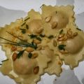 Ravioli chèvre et butternut à la sauge, huile[...]