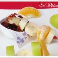 Brochette de fruits et sauce au chocolat -[...]