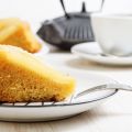 Gâteau simple à l'ananas sans gluten