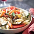 Salade de Mezze Penne Tricolore aux légumes[...]