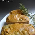 CAKE AUX RAISINS ET ROMARIN