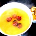 Soupe au potiron, lamelles de chorizo et[...]