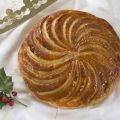 Galette des rois aux poires caramélisées
