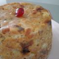 Pudding aux raisins secs et cerises confites,[...]