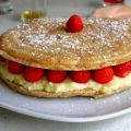 Gros macaron aux fraises et mousse citron –[...]