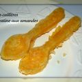 Petites cuillères de nougatine aux amandes