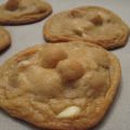 Biscuits au chocolat blanc et noix de macadam