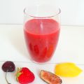 Smoothie cerises, fraises, figues et mangues[...]