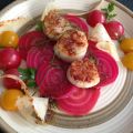 Pétoncles poêlés sur carpaccio de betteraves,[...]